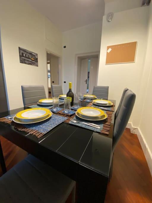 Casa Delle 5 Giornate Di Milano Appartement Buitenkant foto